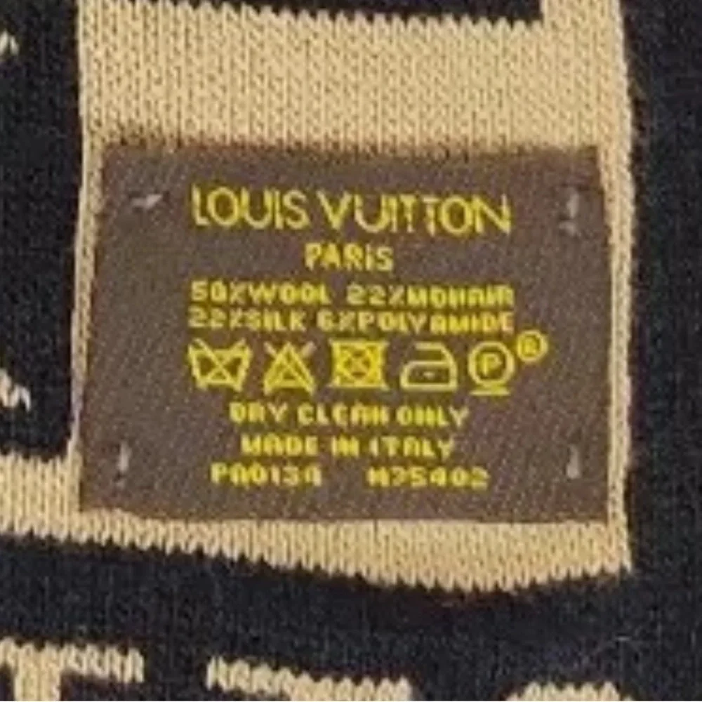 Louis Vuitton soft wool scarf - Picture 6 of 7